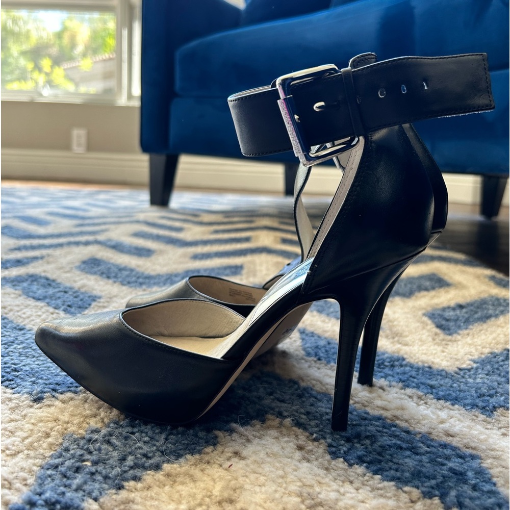 Micheal kors heels